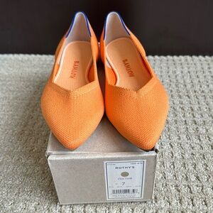 NIB Rothy’s The Point Chai Twill (orange) size 7